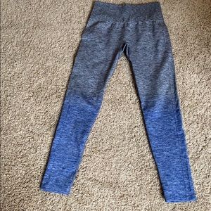 grey and blue lululemon leggings
